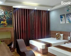 Ngoc Tung Hotel (Hong Gai, Vietnam)