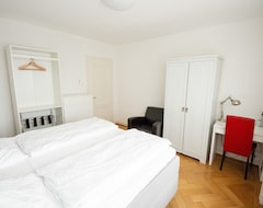 Hele huset/lejligheden Sunny & Quiet Apartment In Zurich, 20 Min From City Center. (Zürich, Schweiz)