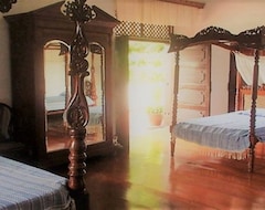 Bed & Breakfast Villa Angela Heritage House (Vigan City, Filipini)