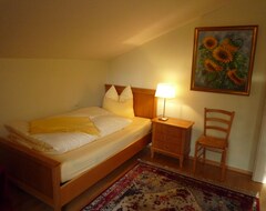 Otel Entire House in the countryside and yet only 30 minutes to the City capital (Berlin, Almanya)