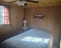 Casa/apartamento entero Cozy Cabin In The Piney Woods (Gilmer, EE. UU.)