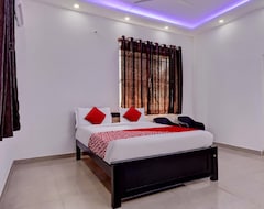 Hotel OYO Maruthi Paradise (Bangalore, Indija)