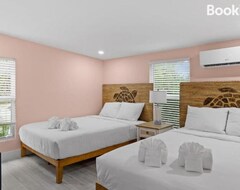 Tüm Ev/Apart Daire Charming Suite With Balcony And Bikes In Historic Sandpiper Inn (Sanibel Adası, ABD)