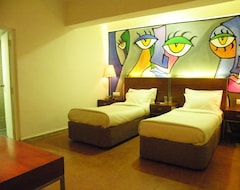 Khách sạn Hotel The Camelot Manor (Arpora, Ấn Độ)