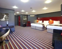 Khách sạn Village Hotel Swindon (Swindon, Vương quốc Anh)