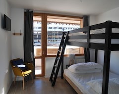 Koko talo/asunto Nice New And Modern Apartment, Center, Departure Ski 150m, 18/20 Pers, Reduc Material (Mont-de-Lans, Ranska)