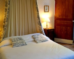 Khách sạn Hotel Logis - Chateau de Beauregard (Villedômer, Pháp)