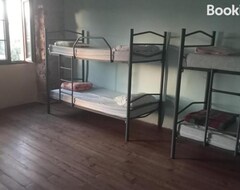 Hostel Albergue de peregrinos Casa Nostra (Castrojeriz, Španjolska)