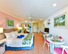 Khách sạn Butterfly Beach Hotel (Oistins, Barbados)