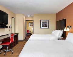Khách sạn Four Points by Sheraton Hotel & Suites Calgary West (Calgary, Canada)