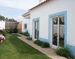 Toàn bộ căn nhà/căn hộ Magnificent Villa With Garden Next To The Beach (Carvalhal, Bồ Đào Nha)