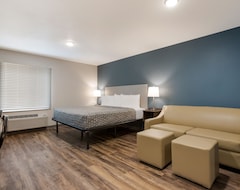 Hotel Woodspring Suites Corona (Corona, USA)