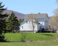Tüm Ev/Apart Daire Large, Family-friendly Farmhouse Located In The Beautiful Berkshires (Williamstown, ABD)