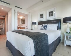 Khách sạn Lanai Riverside  Apartments (Mackay, Úc)