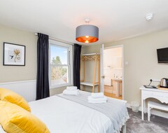 Hotelli Morleys Rooms - Located In The Heart Of Hurstpierpoint By Huluki Sussex Stays (Hurstpierpoint, Iso-Britannia)