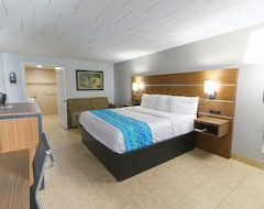 Khách sạn Oceans 2700 (Virginia Beach, Hoa Kỳ)