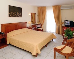 Hotelli Hotel Alexander House (Agia Pelagia, Kreikka)