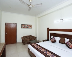 OYO 16647 Hotel Batra Palace (Ambala, Indija)