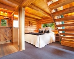 Khách sạn Fiordland Lodge (Te Anau, New Zealand)
