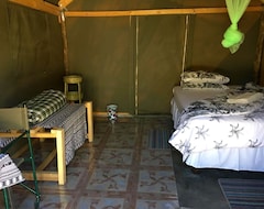 Kampiranje Twyfelfontein Tented Camp (Khorixas, Namibija)