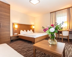 Hotelli Double Room - Rohregger, Hotel Landhaus (Neukirchen am Großvenediger, Itävalta)
