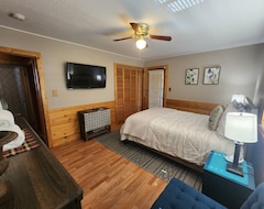 Tüm Ev/Apart Daire Bear Escapes Ii Affordable Luxury Cabin Beautiful Deck With Bbq Wood Stove Fireplace Eat-in Kitchen Tv In All Rooms Great Value (Sugarloaf, ABD)