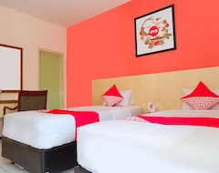 OYO 546 New Mira Hotel (Semarang, Endonezya)