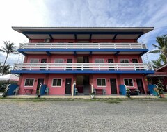 Hotel Jamjens Lodge (Baler, Philippines)