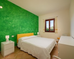 Toàn bộ căn nhà/căn hộ Villa Auriga: A 3 Bedroom Villa With Private Swimming Pool In San Teodoro (Capo Caccia, Ý)