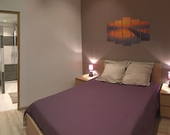 Casa/apartamento entero Villa Pleine De Charme à 150 M De La Mer Avec Piscine Chauffée (Agde, Francia)