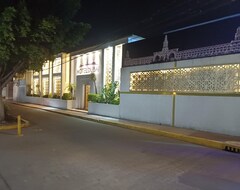 Khách sạn Hotel Dubai (Texcoco de Mora, Mexico)