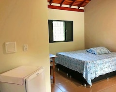 Entire House / Apartment Chácara Luca, Com Ar Condicionado. (Novais, Brazil)