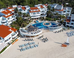 Hotel Sunset Fishermen Beach Resort (Playa del Carmen, México)