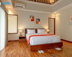Khách sạn Sanata Luxury Villa (Canggu, Indonesia)