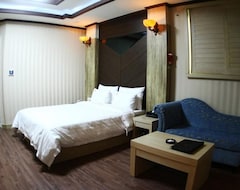 Khách sạn Metro Pol Tourist Hotel (Pyeongtaek, Hàn Quốc)