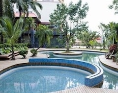 Khách sạn Golden Zone Apartment Villa Hotel (Jinghong, Trung Quốc)