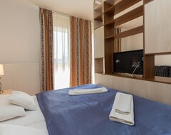 Hotel Premium Apartments (Budapest, Hungary)