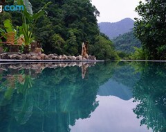 Hotelli Ba Be Jungle Lake Houses (Bac Kan, Vietnam)