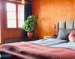 Casa/apartamento entero Lovely & Great Equipped Wooden Alp Chalet Flat (Kandersteg, Suiza)