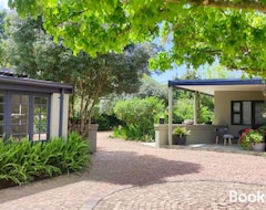 Pensión Blissful Country Garden Self-Catering Cottage (Grabouw, Sudáfrica)