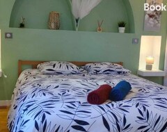 Bed & Breakfast Villa De Charme (Saint-Coutant-le-Grand, Francuska)