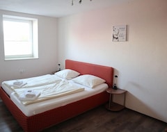 Toàn bộ căn nhà/căn hộ Apartment / App. For 6 Guests With 68m² In Heede (75971) (Heede, Đức)