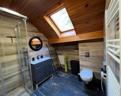 Toàn bộ căn nhà/căn hộ Large Capacity Group Accommodation With Sauna And Outdoor Jacuzzi (Saint-Léonard, Pháp)