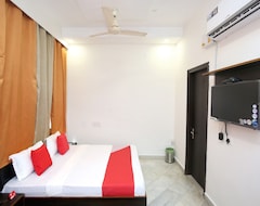 Hotel OYO 16960 Atithi Residency (Amritsar, India)