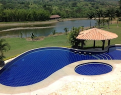 Entire House / Apartment Beautiful Lake House Outside Of Medellin Colombia (55 Kilometers) (Amagá, Colombia)