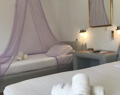 Hotel Heliessa Rooms and Suites (Naoussa, Greece)