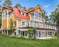 Toàn bộ căn nhà/căn hộ Vacation Home Villa Harald In KemiÖnsaari - 12 Persons, 5 Bedrooms (Dragsfjärd, Phần Lan)