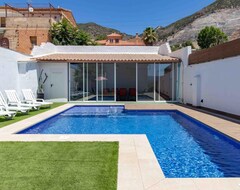 Toàn bộ căn nhà/căn hộ Villa Agustina - Lovely Cortijo. Large private garden and pool close to Granada (Padul, Tây Ban Nha)