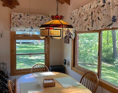 Cijela kuća/apartman 4 Bedroom, 1.5 Bath Air Conditioned Cottage On Lake Champlain (may- Oct) (Bridport, Sjedinjene Američke Države)