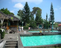 Lomakeskus Sari Alam Hot Spring And Resort (Bandung, Indonesia)